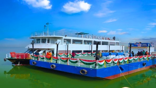 Gorakhpur's Floating Restaurant at Ramgarh Tal